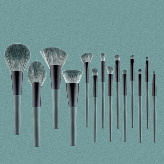 New 14 Banana Makeup Brushes Suit